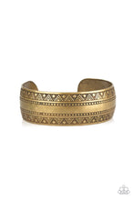 Load image into Gallery viewer, paparazzi-accessories-desert-peaks-brass-bracelet