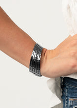 Load image into Gallery viewer, BAUBLE-Headed - Black Bracelet - Paparazzi Jewelry