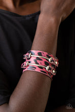 Load image into Gallery viewer, Safari Scene - Pink Bracelet - Paparazzi Jewelry