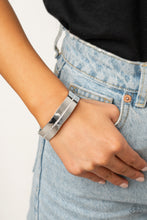 Load image into Gallery viewer, Raw Razzle - White Bracelet - Paprazzi Jewelry