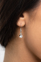 Load image into Gallery viewer, A DIVA-ttitude Adjustment - Pink Necklace - Paparazzi Jewelry