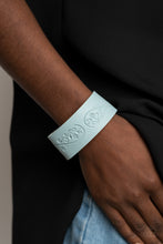 Load image into Gallery viewer, Butterfly Canopy - Blue Bracelet - Paprazzi Jewelry