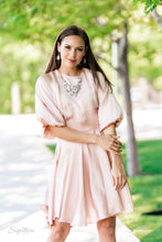 Load image into Gallery viewer, The Bea - Paparazzi Jewelry