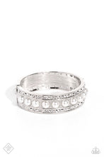 Load image into Gallery viewer, paparazzi-accessories-about-a-pearl-white-bracelet