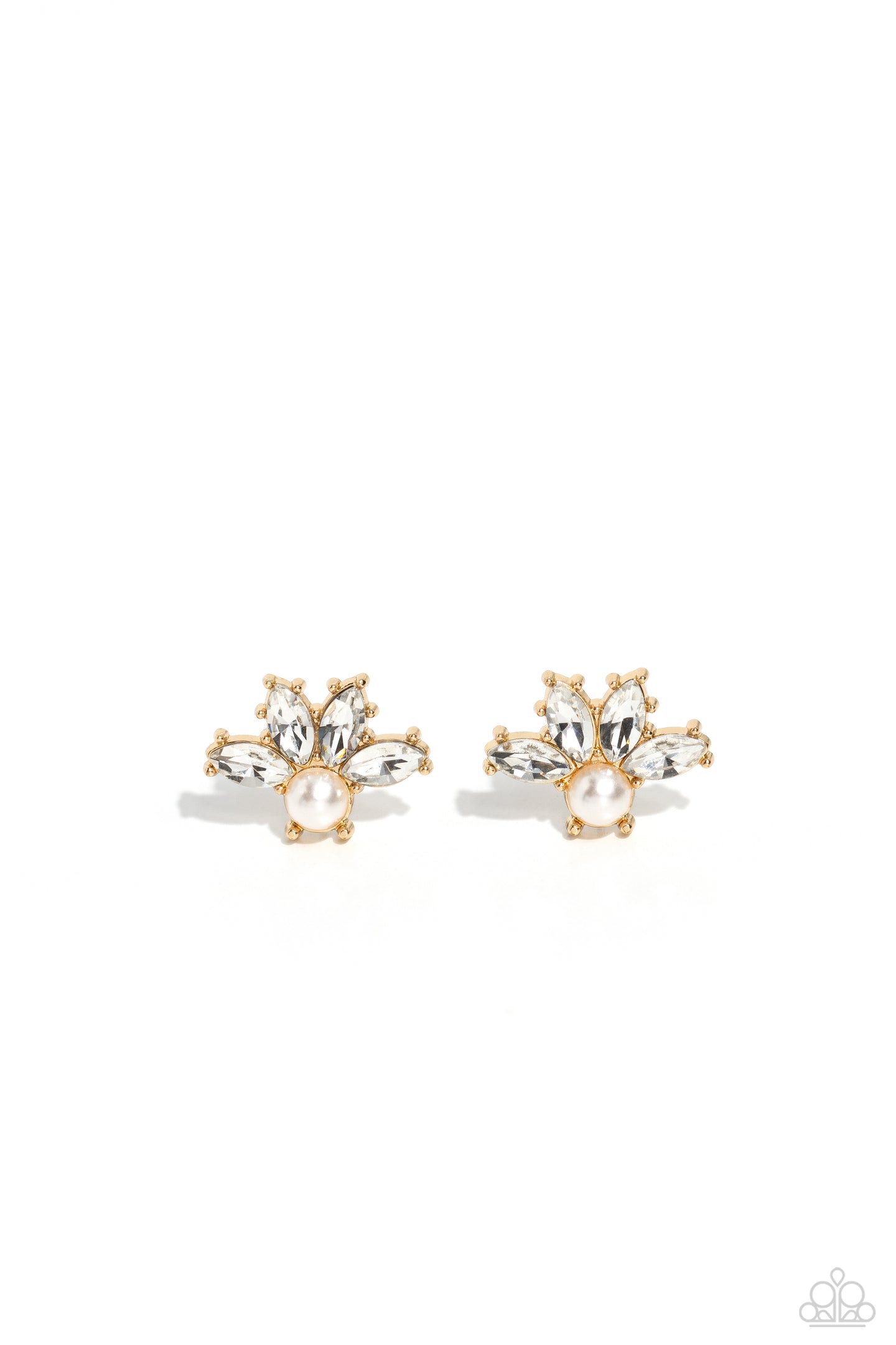 paparazzi-accessories-stellar-showcase-gold-post earrings