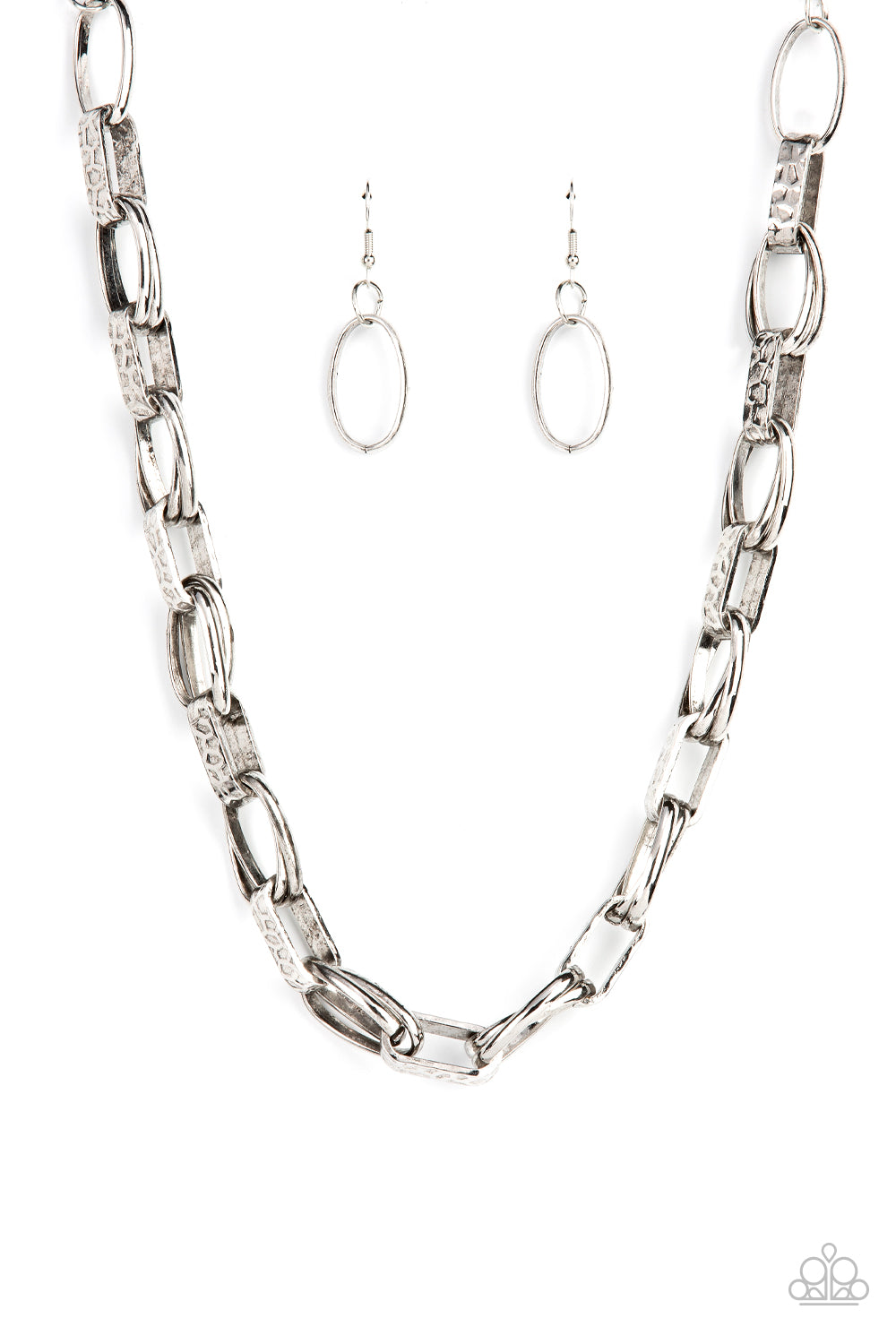 paparazzi-accessories-motley-in-motion-silver-necklace