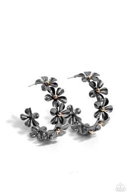 paparazzi-accessories-floral-flamenco-black-earrings