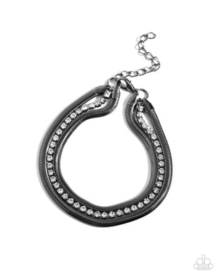 paparazzi-accessories-a-square-treasure-black-bracelet