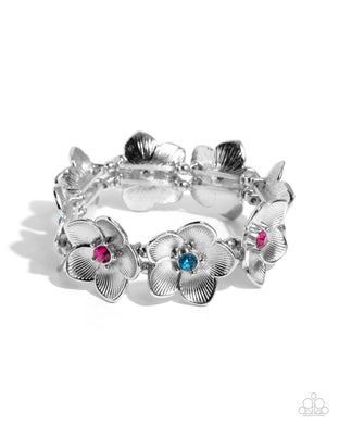 paparazzi-accessories-general-grandeur-blue-bracelet