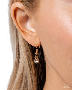 Mismatched Monarchy - Gold Necklace - Paparazzi Jewelry