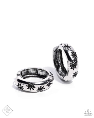 paparazzi-accessories-celestial-clique-silver-earrings