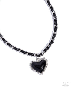 paparazzi-accessories-austere-attraction-black-necklace