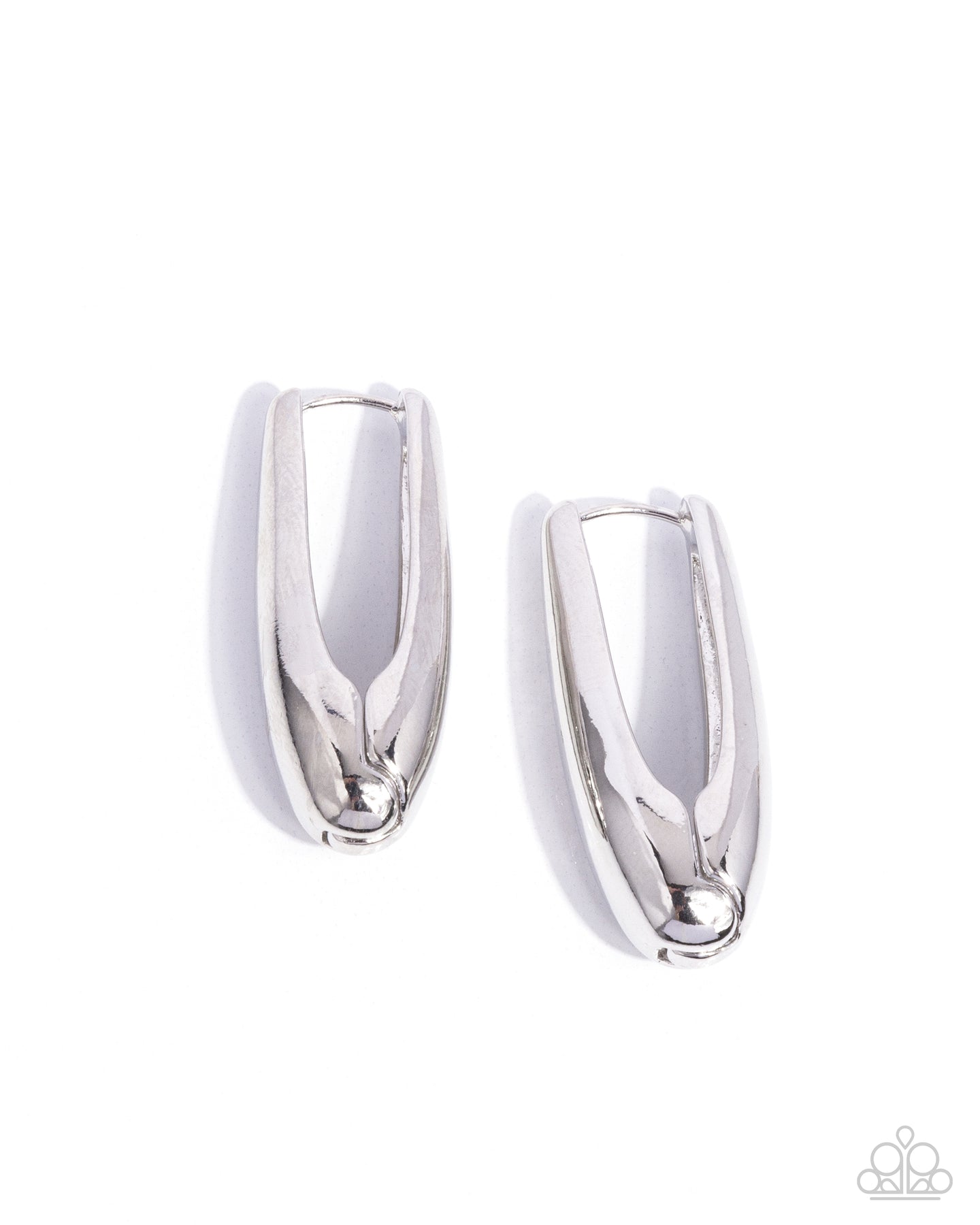 paparazzi-accessories-eloquent-estate-silver-earrings