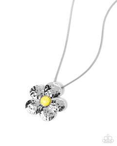 paparazzi-accessories-tasteful-texture-yellow-necklace