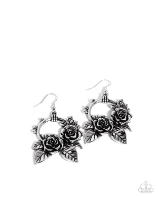 paparazzi-accessories-wanderlust-wreath-silver-earrings