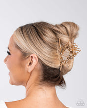 Load image into Gallery viewer, Layered Landing - Gold Hair Clip - Paparazzi Jewelry
