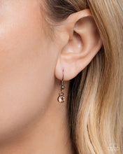 Load image into Gallery viewer, Elite Etiquette - Copper Necklace - Paparazzi Jewelry
