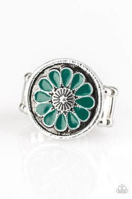 paparazzi-accessories-garden-view-green-ring