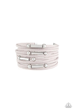 paparazzi-accessories-back-to-backpacker-silver-bracelet
