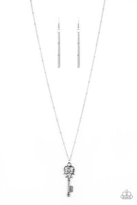 paparazzi-accessories-the-magic-key-silver-necklace