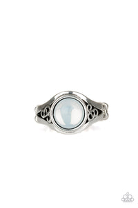 paparazzi-accessories-it-just-goes-to-glow-white-ring