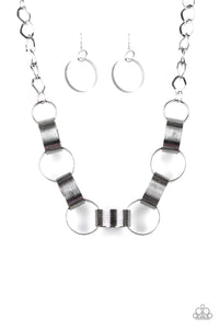 paparazzi-accessories-big-hit-silver-necklace