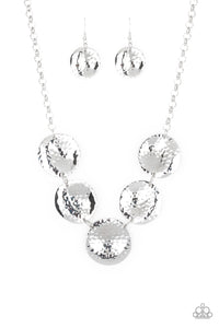paparazzi-accessories-first-impressions-silver-necklace