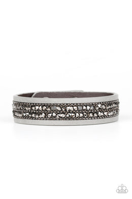 paparazzi-accessories-crunch-time-silver-bracelet