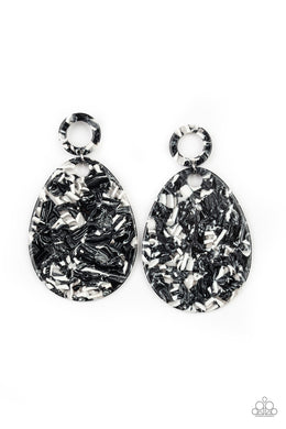 paparazzi-accessories-retro-politan-black