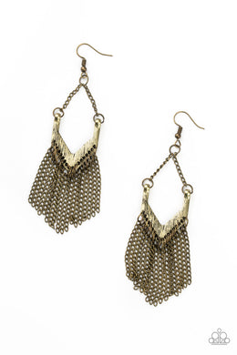 paparazzi-accessories-unchained-fashion-brass-earrings