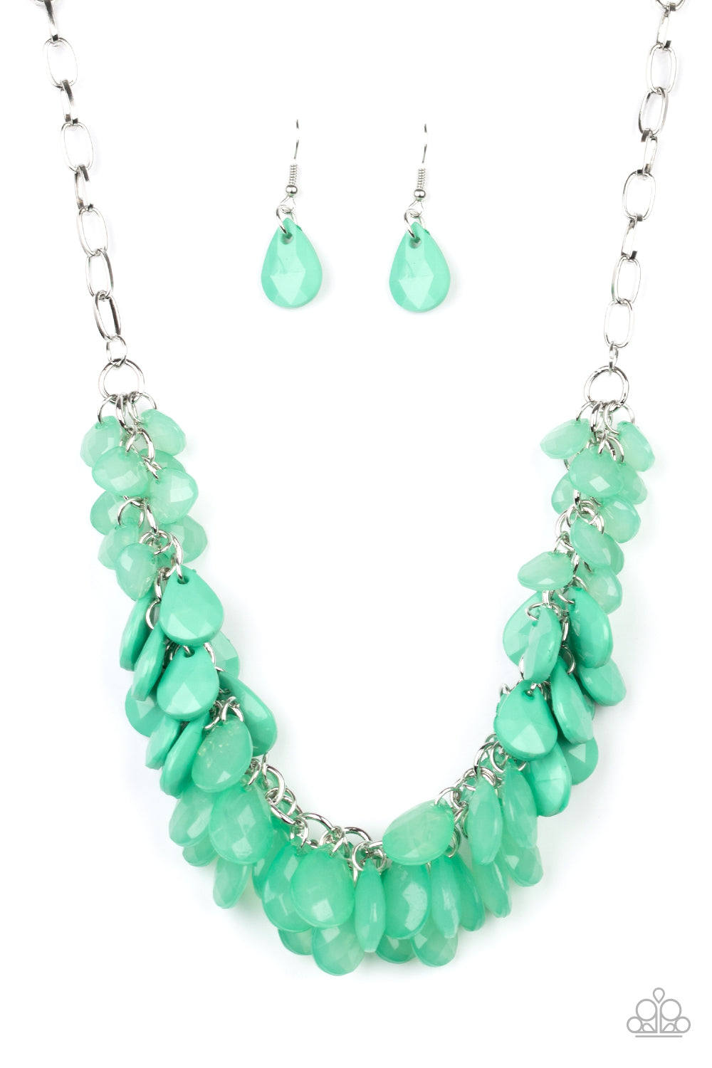 paparazzi-accessories-colorfully-clustered-green-necklace