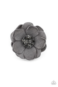 paparazzi-accessories-dewdrop-dazzle-silver-hair clip