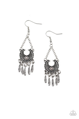 paparazzi-accessories-fabulously-feathered-silver-earrings