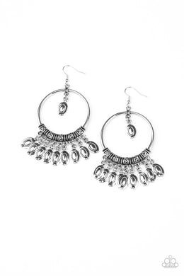 paparazzi-accessories-metallic-harmony-silver-earrings