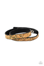 Load image into Gallery viewer, paparazzi-accessories-space-warp-green-bracelet
