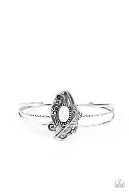 paparazzi-accessories-sahara-solstice-white-bracelet