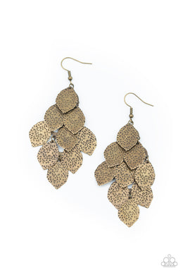 paparazzi-accessories-loud-and-leafy-brass-earrings