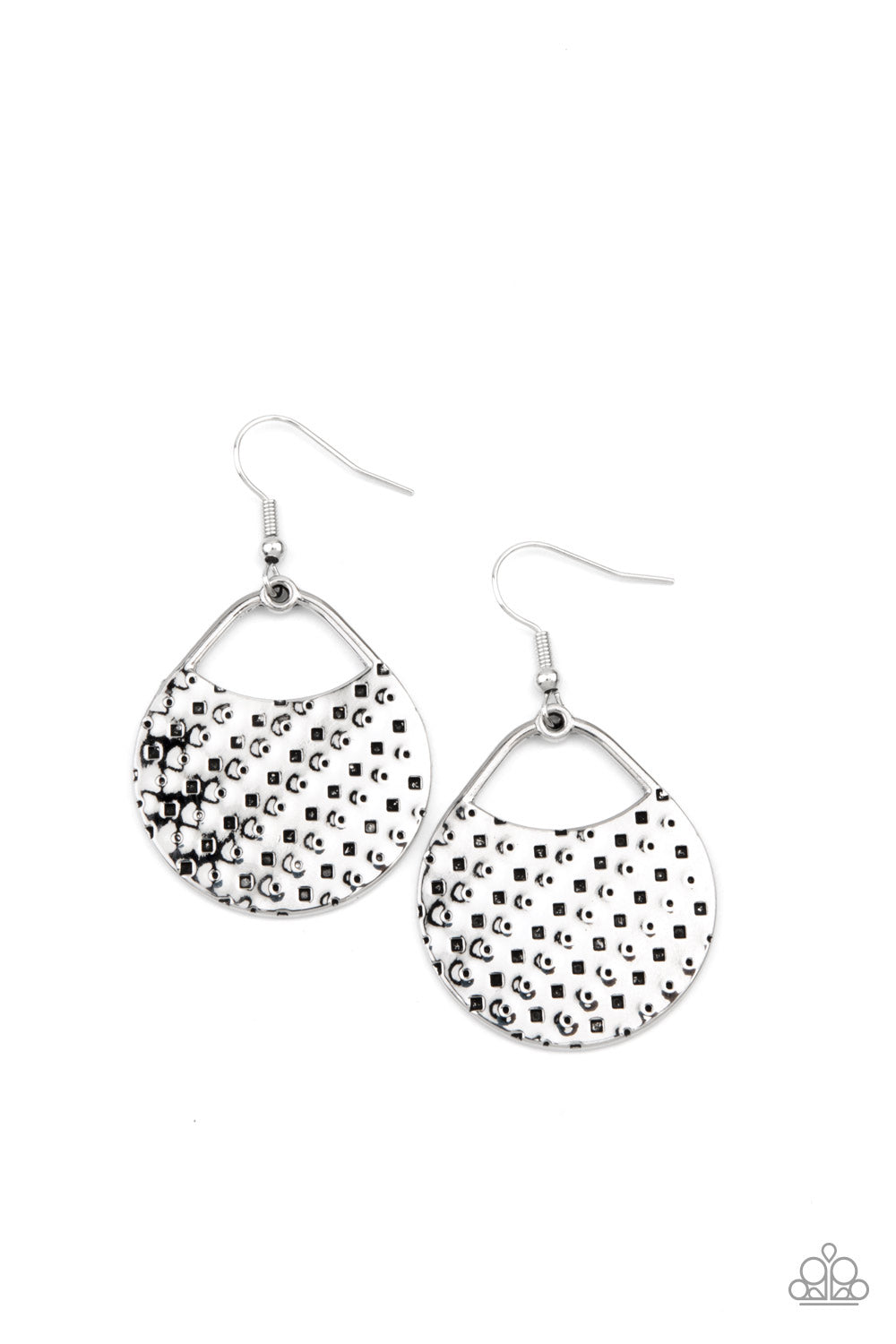 paparazzi-accessories-im-sensing-a-pattern-here-silver-earrings