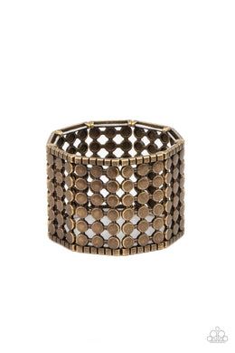 paparazzi-accessories-cool-and-connected-brass-bracelet