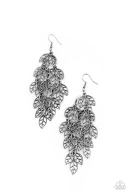 paparazzi-accessories-the-shakedown-silver-earrings
