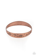 Load image into Gallery viewer, paparazzi-accessories-dandelion-dreamland-copper-bracelet
