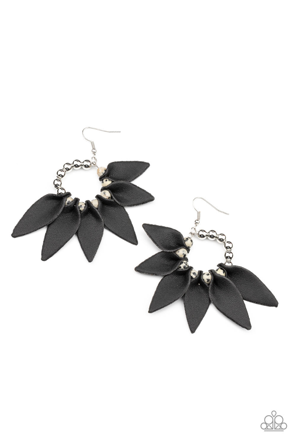 paparazzi-accessories-flower-child-fever-black-earrings