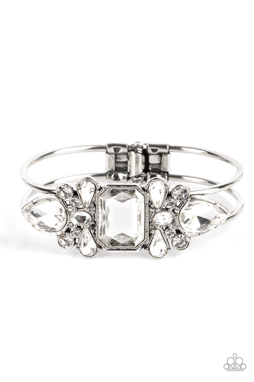 paparazzi-accessories-call-me-old-fashioned-white