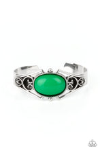 Load image into Gallery viewer, paparazzi-accessories-springtime-trendsetter-green
