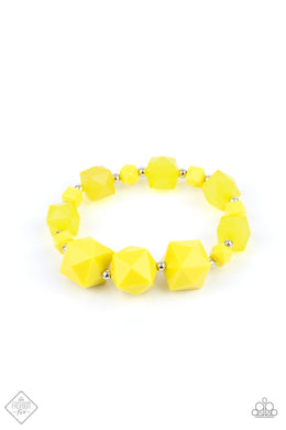 paparazzi-accessories-trendsetting-tourist-yellow-bracelet