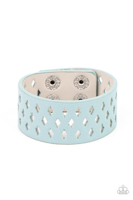 paparazzi-accessories-glamp-champ-blue-bracelet