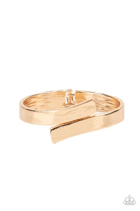 paparazzi-accessories-dare-to-flare-gold-bracelet