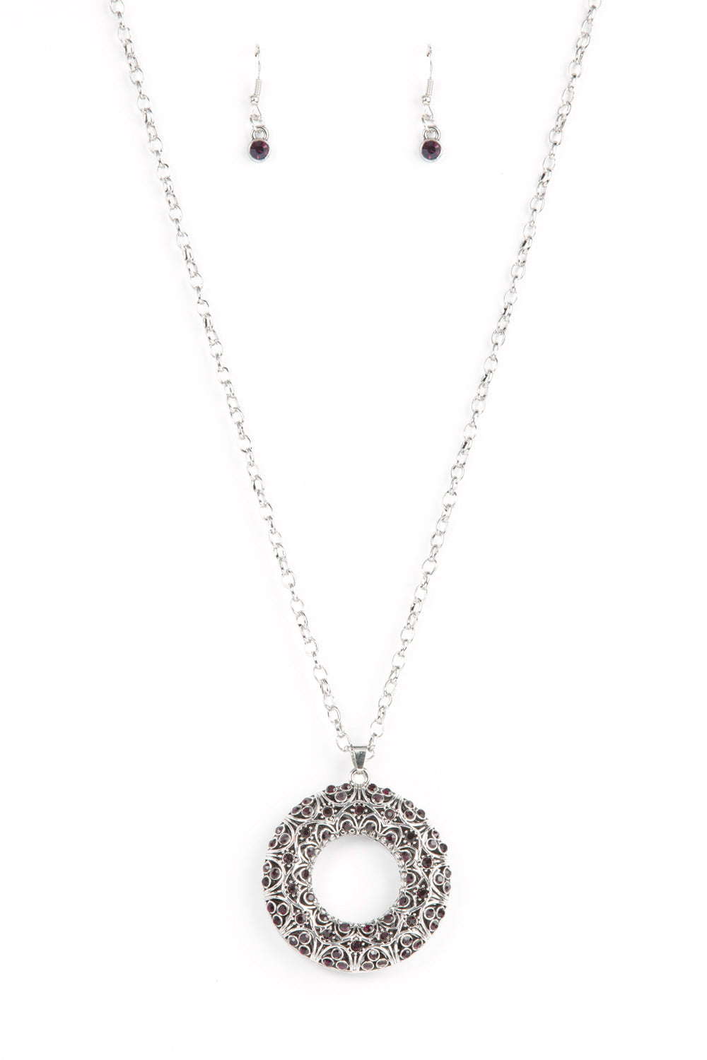 paparazzi-accessories-wintry-wreath-purple-necklace