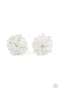 paparazzi-accessories-bunches-of-bubbly-white-post earrings