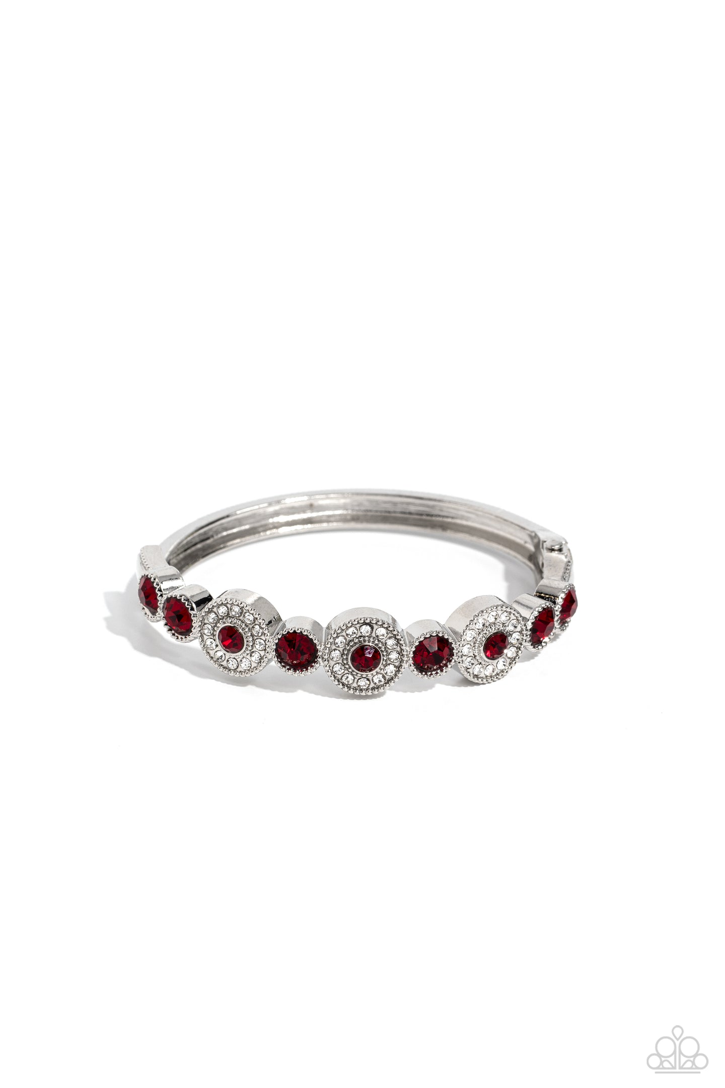 paparazzi-accessories-crowns-only-club-red